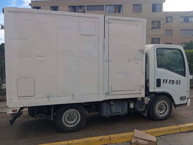 Camion Chevrolet NKR 512