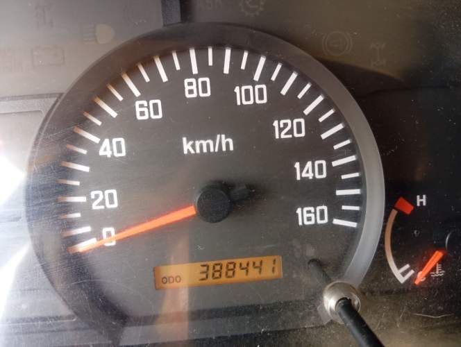 Camion Chevrolet NKR 512