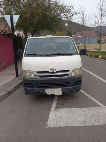 Furgón Toyota Hiace Diésel 2.5 año 2008