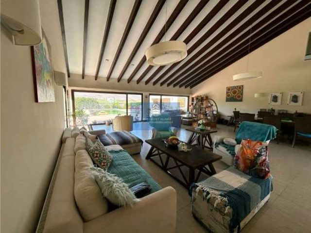 CASA EN LA SERENA  GOLF CINCO HABITACIONES