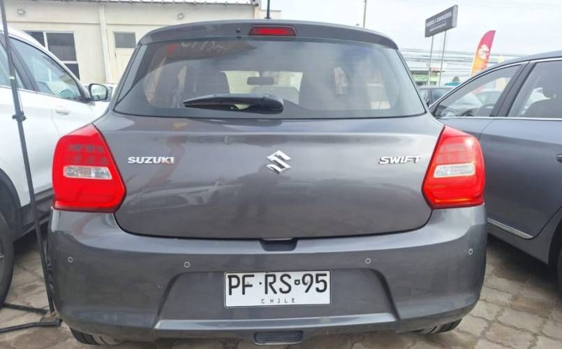 SUZUKI SWIFT GLX CVT 1.2 FULL AUT. AÑO 2021