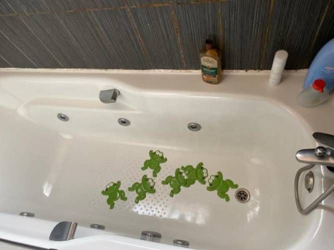 De ocasión, cómoda casa de dos pisos en San Bernardo.