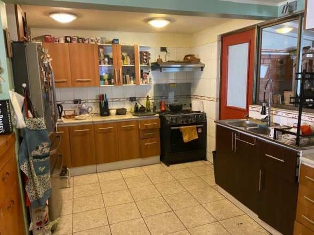 De ocasión, cómoda casa de dos pisos en San Bernardo.