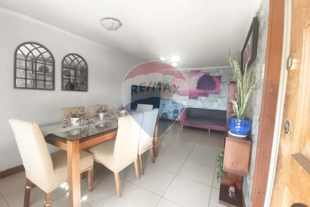 Acogedora casa remodelada