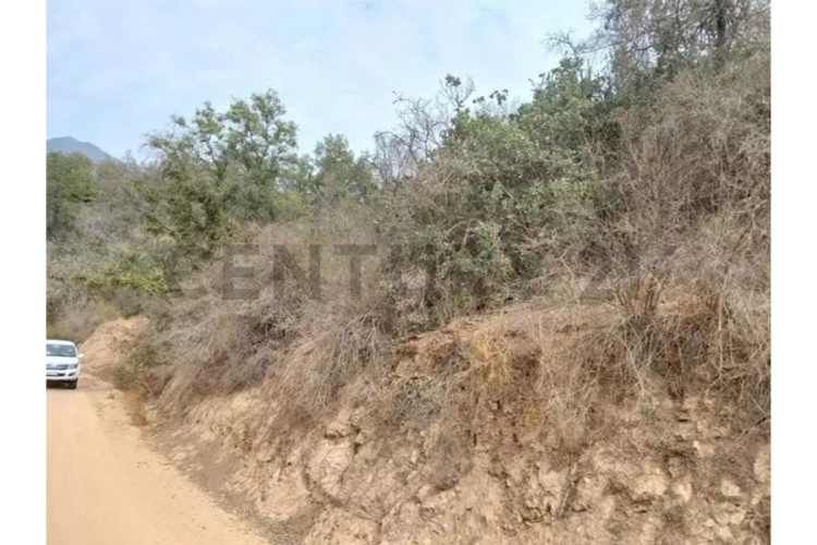 Se vende parcela en condominio Piedra Molino