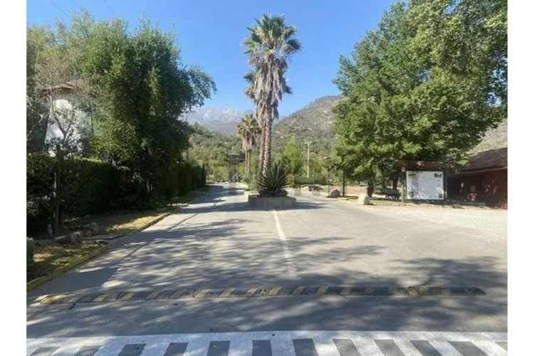 Se vende parcela en condominio Piedra Molino