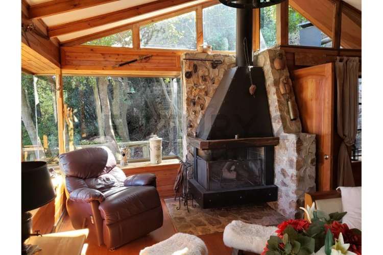 Se vende casa tipo sureño a orilla Laguna Aculeo