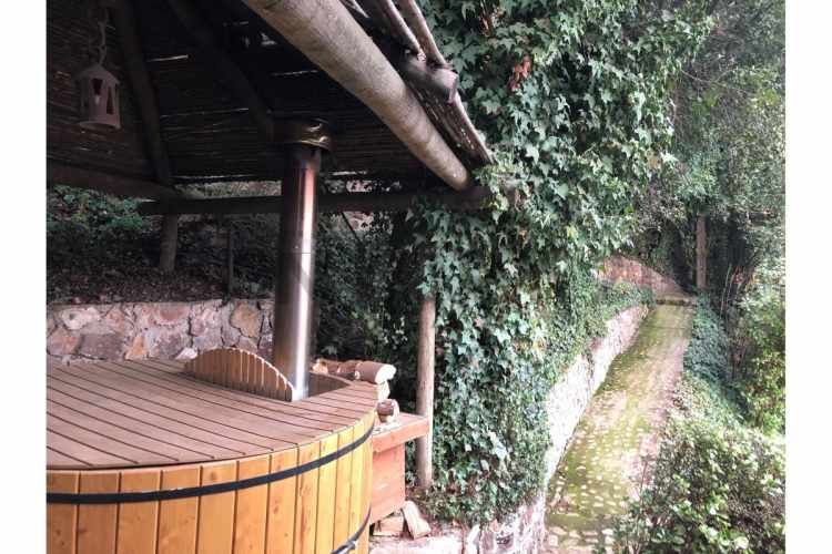 Se vende casa tipo sureño a orilla Laguna Aculeo