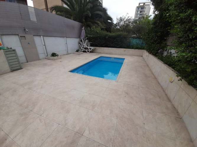 HERMOSA CASA METRO LO VIAL CON PISCINA