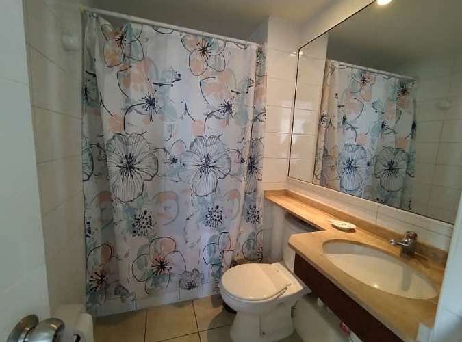 JULIO PRADO, CON EST Y BODEGA