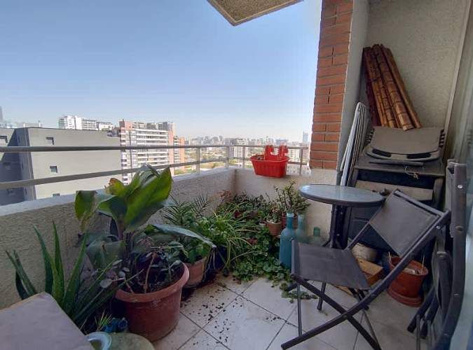 JULIO PRADO, CON EST Y BODEGA