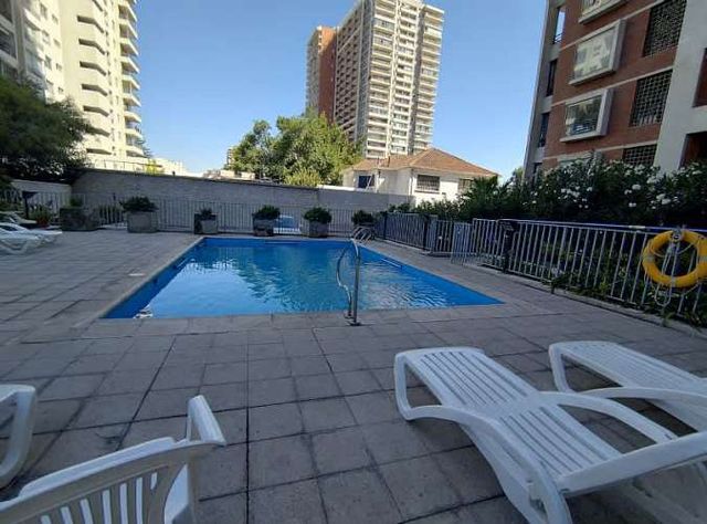 IRARRAZAVAL, METRO VILLA FREI