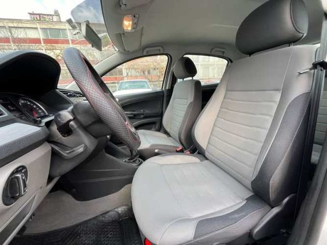 VOLKSWAGEN GOL NUEVO GOL TRENDLINE 1.6 - 2019 | 81