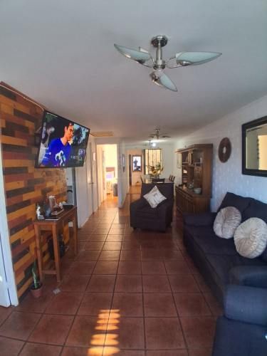 Casa Esquina 3D 2B 2E Punta Mira Norte Ideal para Comercio