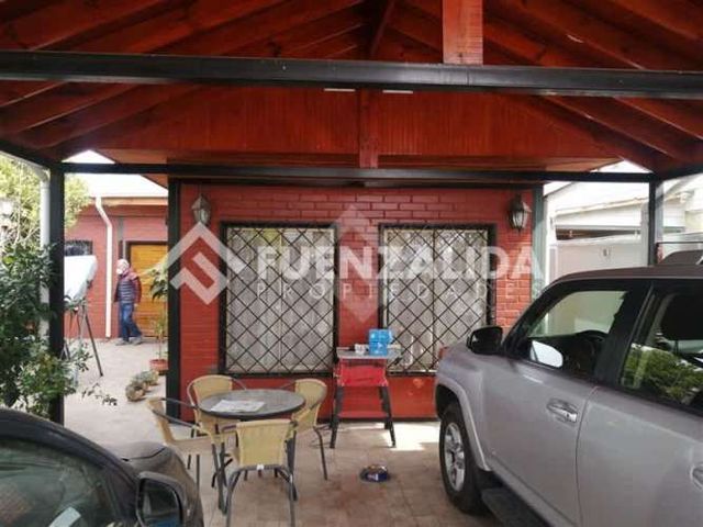 CASA Julio Covarrubias / Los Aviadores