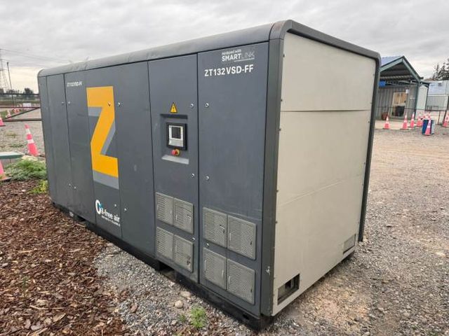 COMPRESOR DE AIRE OPERATIVO MARCA ATLAS COPCO MODELO ZT132VSD AÑO 2019