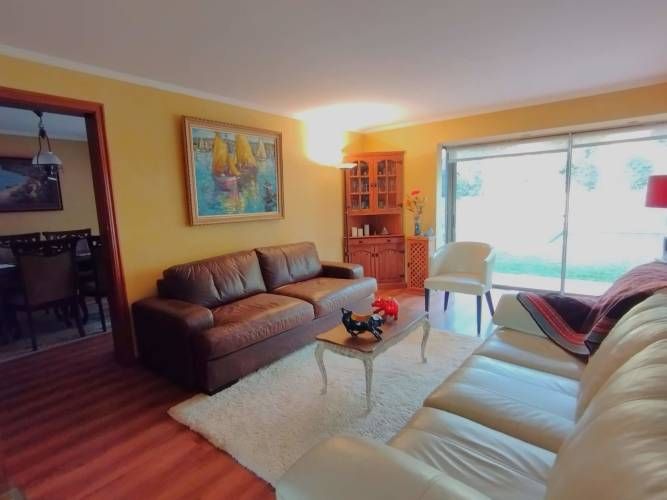 Casa con amplio terreno