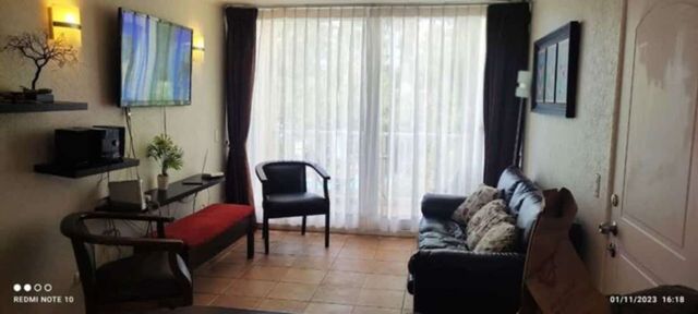 Departamento amoblado, en condominio, con vista al mar