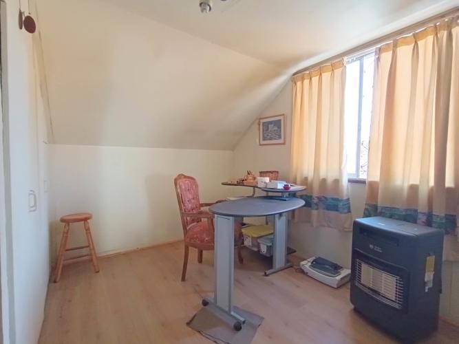 Casa ampliada en barrio tranquilo