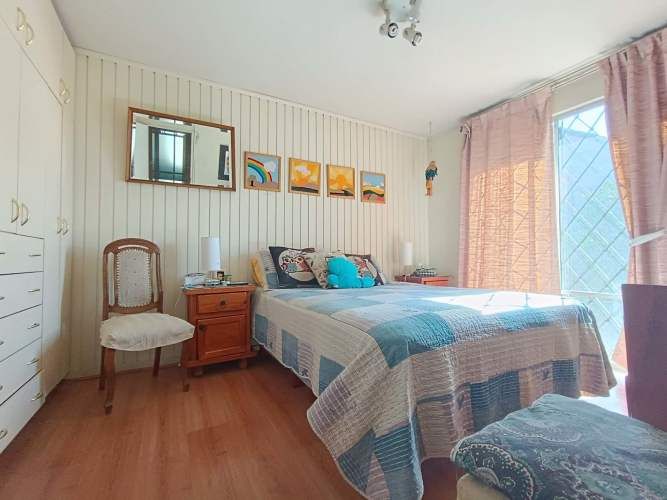 Casa ampliada en barrio tranquilo