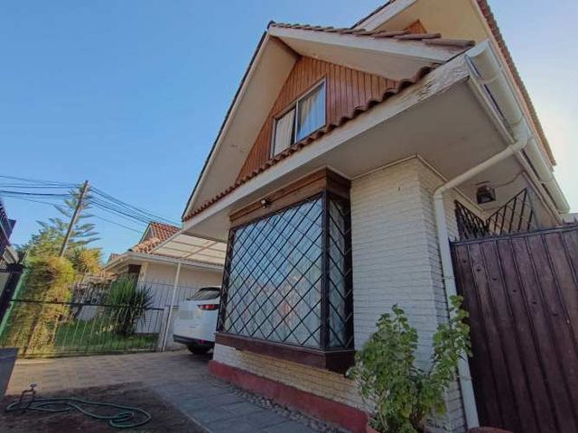 Casa ampliada en barrio tranquilo