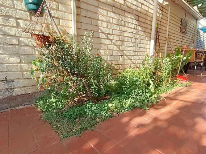 Casa ampliada en barrio tranquilo