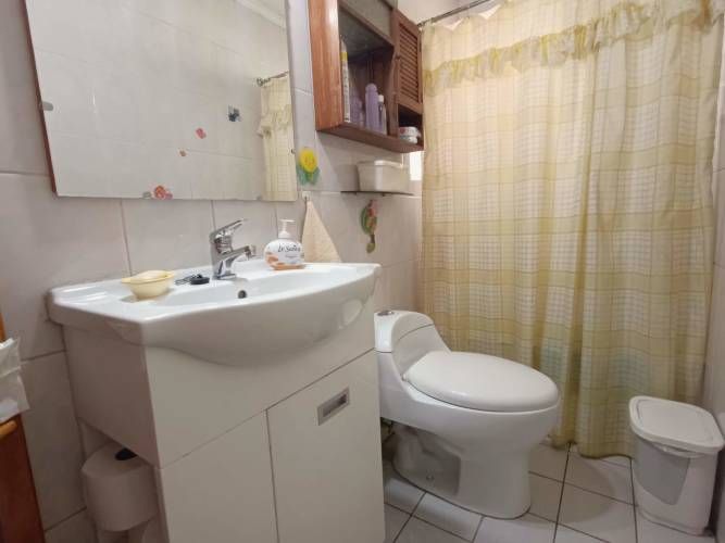 Casa ampliada en barrio tranquilo