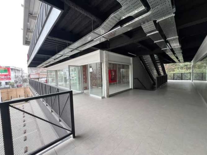 LOCAL COMERCIAL Walker Martinez