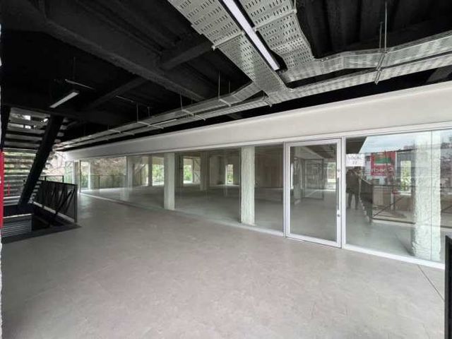 LOCAL COMERCIAL Walker Martinez