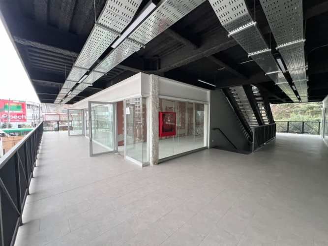 LOCAL COMERCIAL Walker Martinez