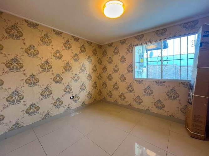 Casa en Venta a Pasos de Gabriel González Videla, La Serena.