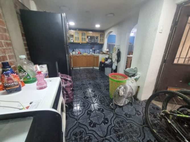 Casa solida de 2 pisos, 2 dormitorios, Peñaflor