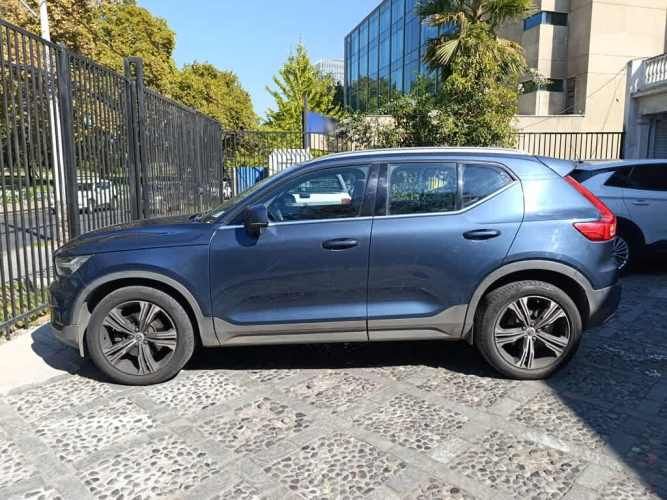 VOLVO XC40 2022
