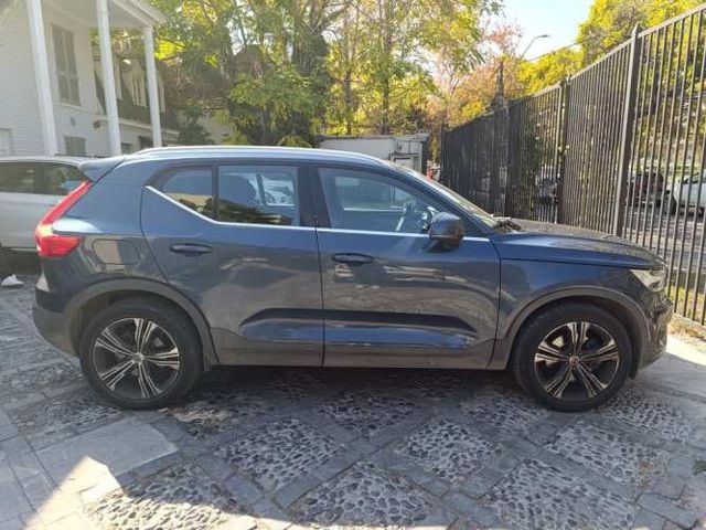 VOLVO XC40 2022