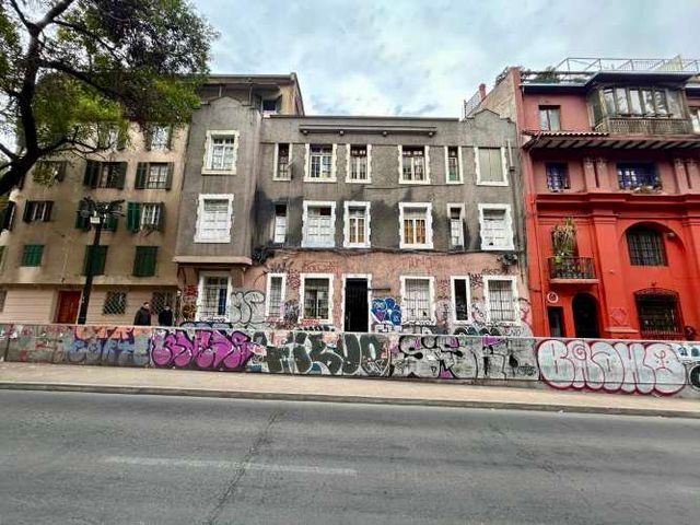VENTA EDIFICIO CERRO SANTA LUCÍA Y BARRIO LASTARRIA