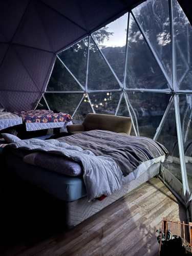 PARCELA EN PUCON 5000M CON DOMO Y CASCADA