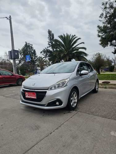 Peugeot 208 Active AT 2017