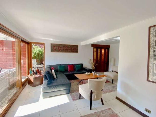 VENTA CASA EN CONDOMINIO LA REINA