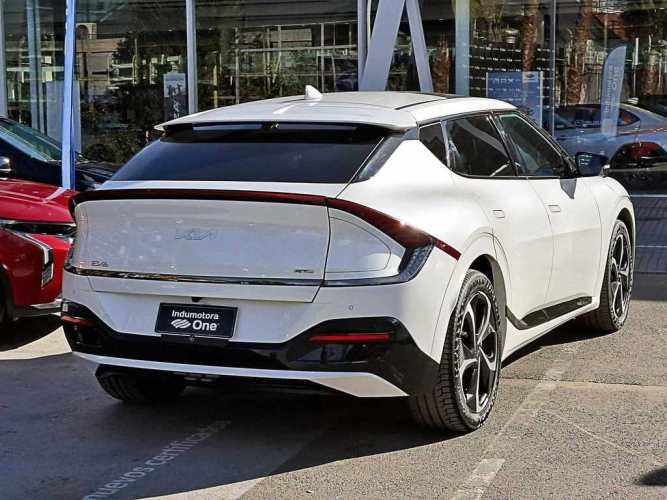 KIA EV6 2024