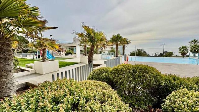 DEPARTAMENTO CON 2 SUITES Y VISTA AL MAR UF 5750