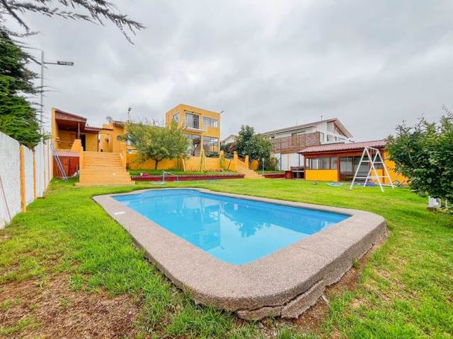 Hermosa Casa en Venta en Rosario de Peñuelas, Coquimbo.