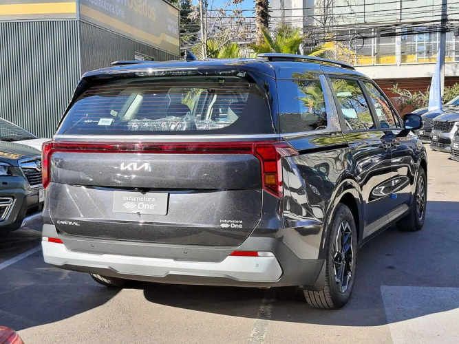 KIA CARNIVAL 2025