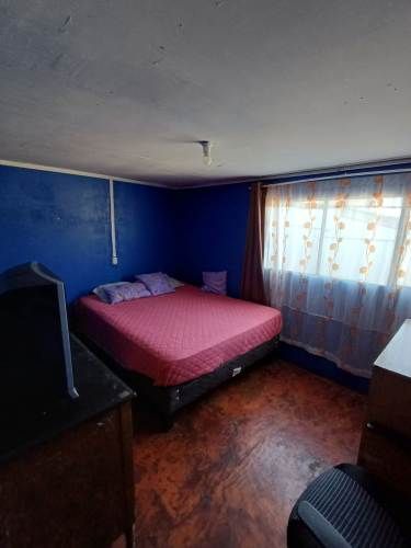 SE VENDE BONITA CASA DE DOS PISOS.