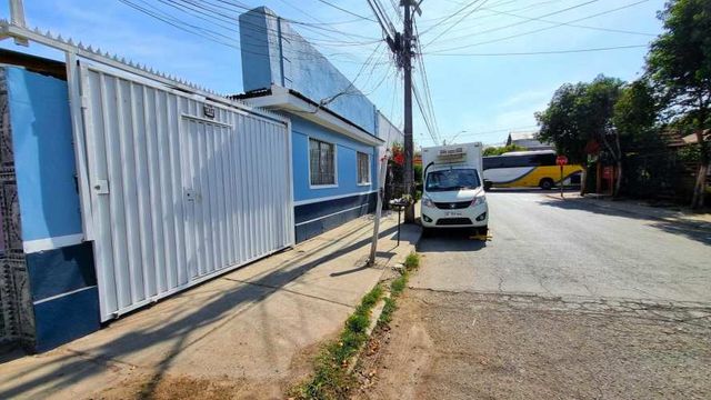 Cerca de Estación de Metro Neptuno y Metro Blanqueado