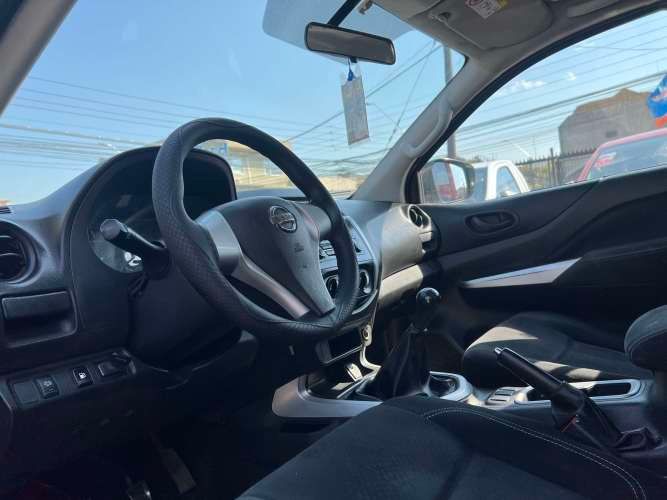 NISSAN NP300 2018 4X2 BLANCA