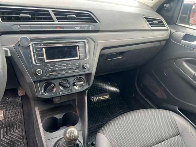 VOLKSWAGEN SAVEIRO GRIS AÑO 2018