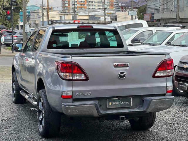 MAZDA BT50 AÑO 2019 4X4 GRIS PLATA MT