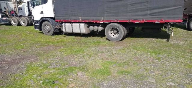 CAMIÓN SCANIA CORTINAS.