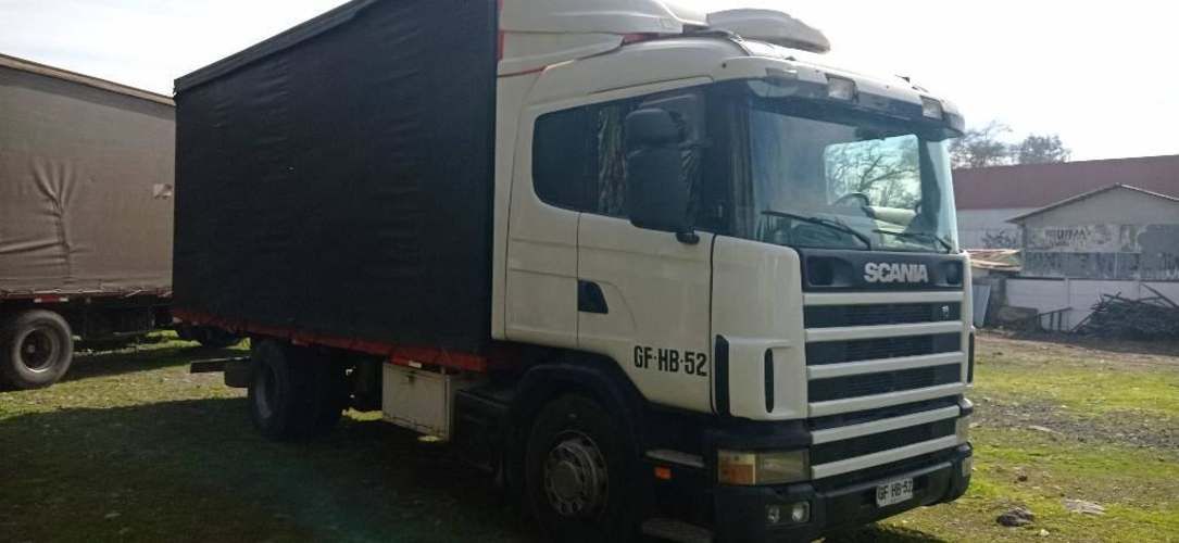 CAMIÓN SCANIA CORTINAS.