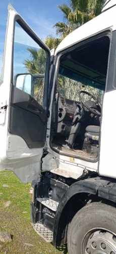 CAMIÓN SCANIA CORTINAS.